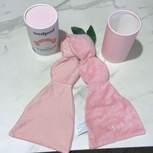 Nodpod Weighted Sleep Mask Light Pink